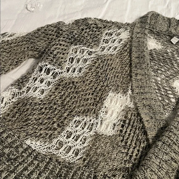 Gray and White Open Knit Women's Sweater - Picture 3 of 5